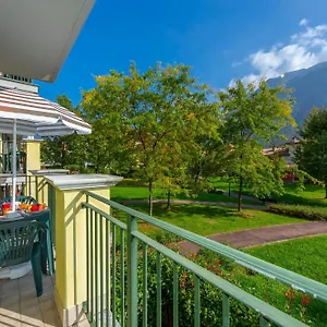 Budget Village - Porto Letizia 2*, Porlezza Italien