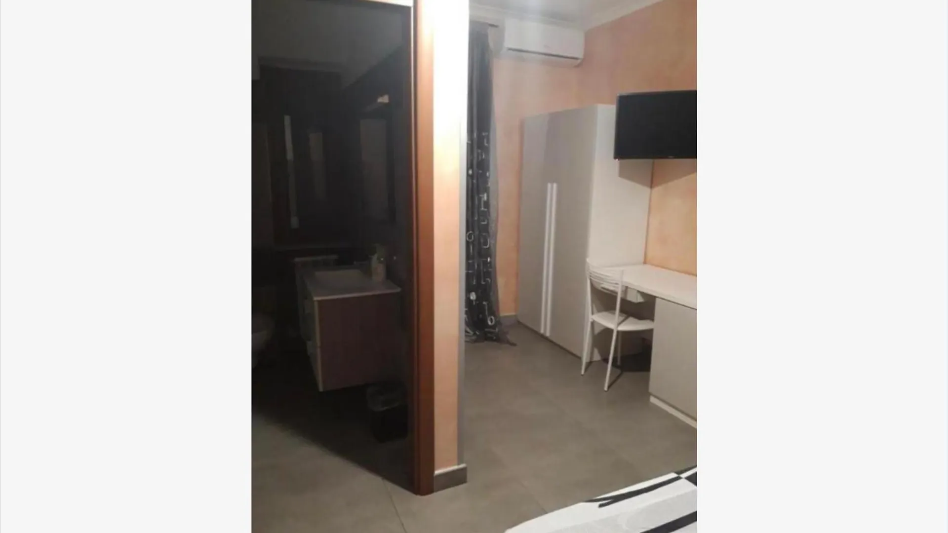 Sabrina Airport Bed & Breakfast Fiumicino