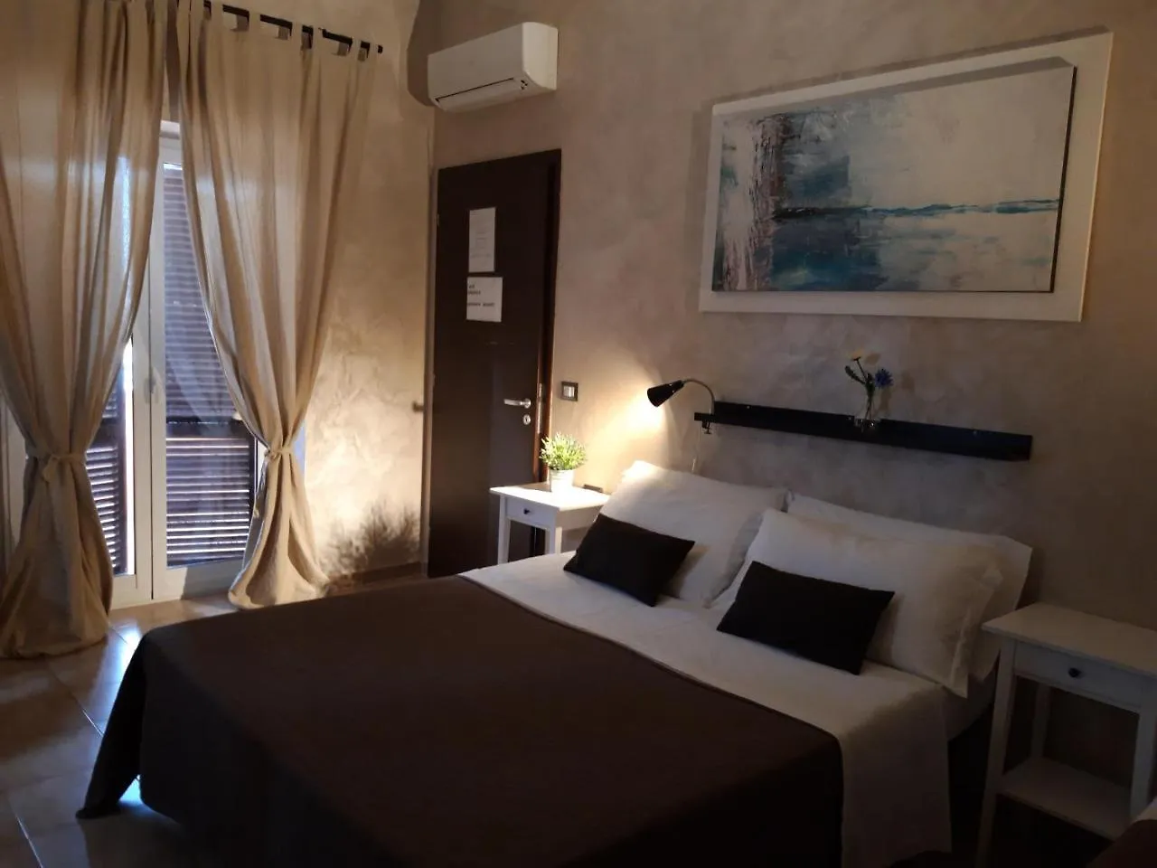 Sabrina Airport Bed and Breakfast Fiumicino 0*,  Italia